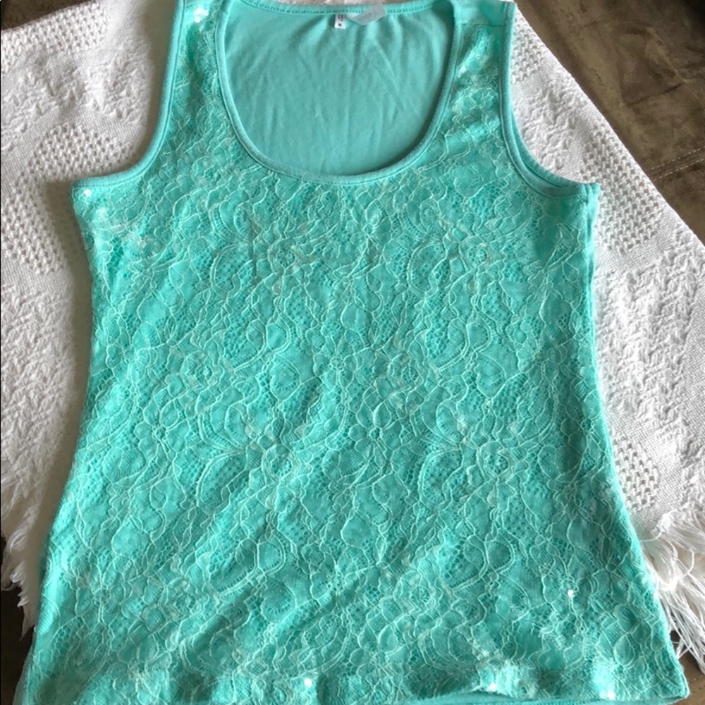 Studio Y mint colored tank top with sequins